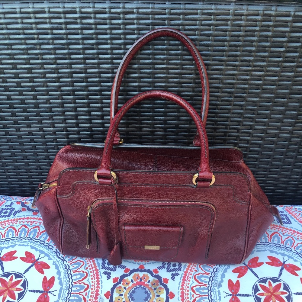 TOD'S Kate Easy Media Giorno Red Pebbled Leather Baguette Bag
